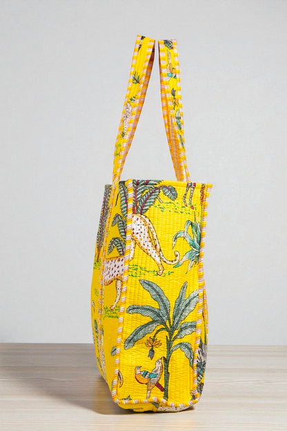 Quilted Travel Bag – Spacious Handmade Cotton Duffle